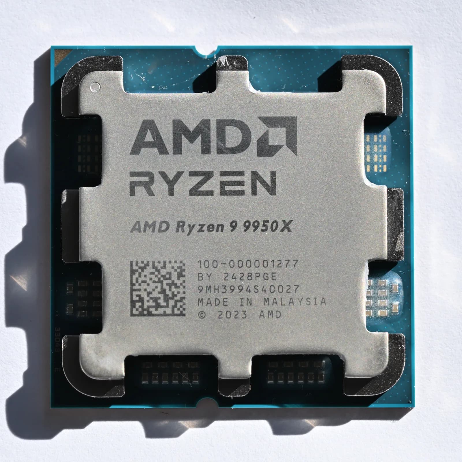 AMD Ryzen 9 9950X