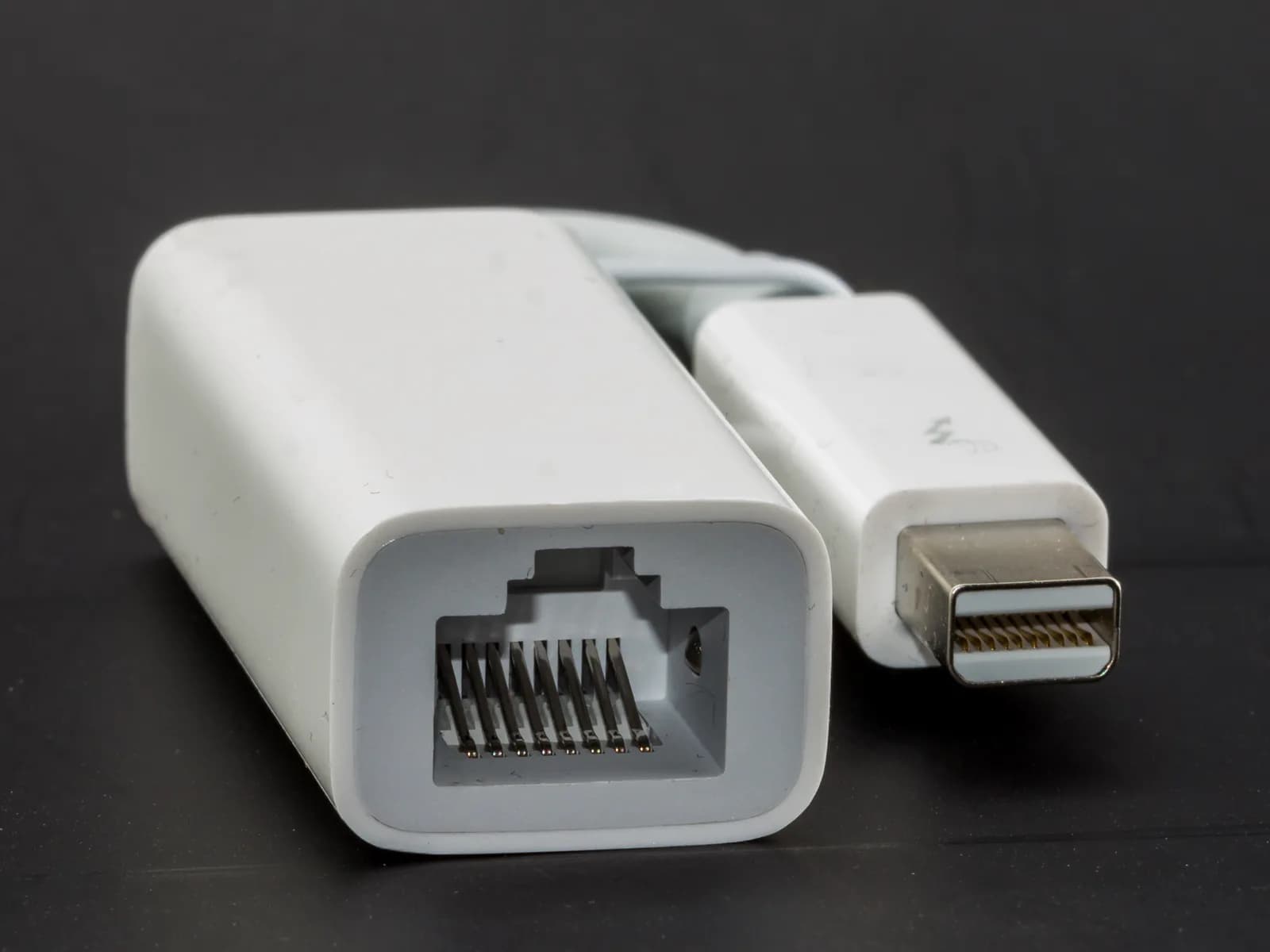 Apple Thunderbolt to Gigabit Ethernet Adapter