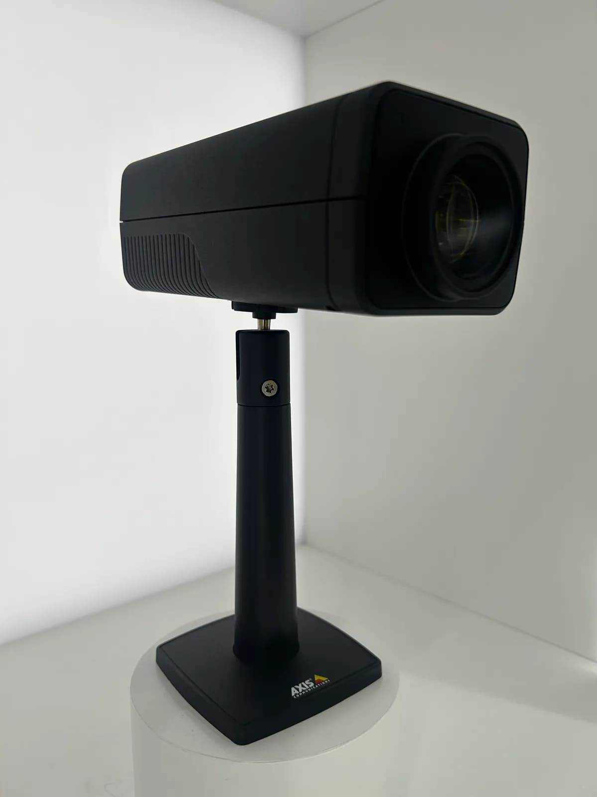 AXIS 1715 Block Camera