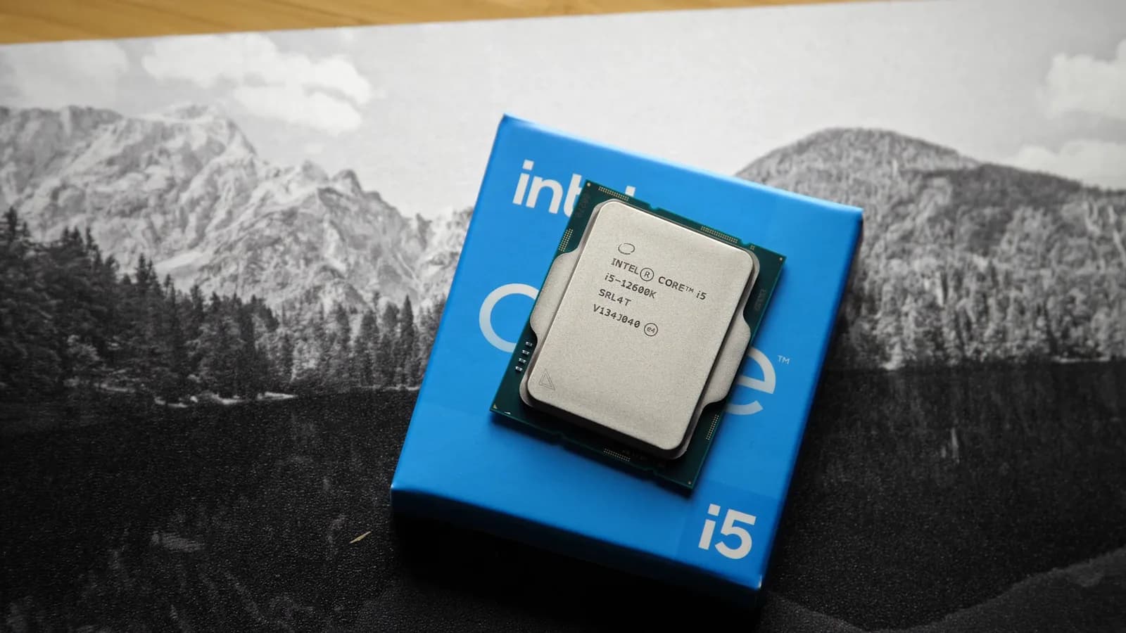 Intel Core i5-12600K