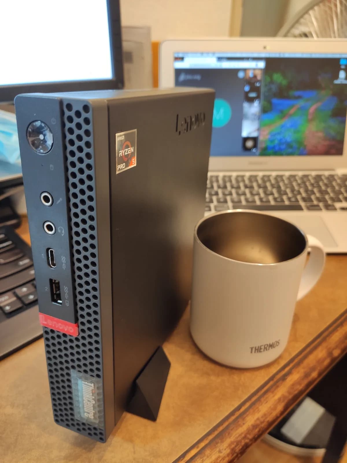 Lenovo ThinkCentre M70q Tiny