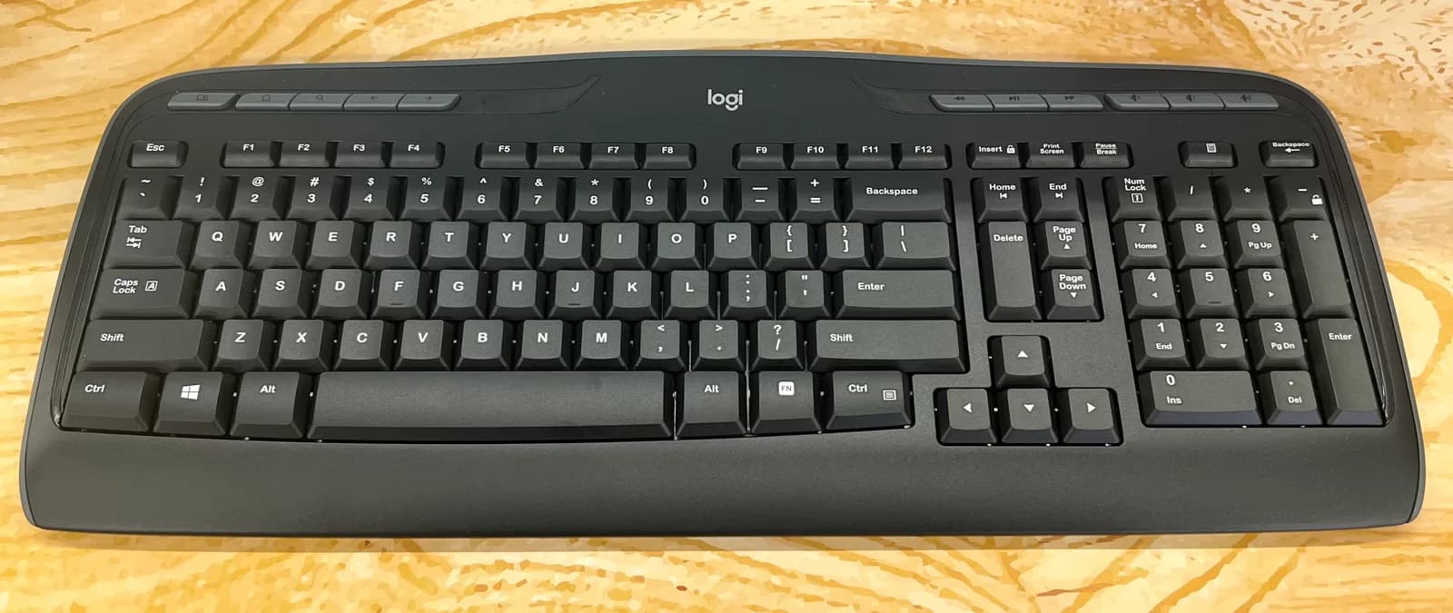 Logitech MK320 Wireless Keyboard and Mouse